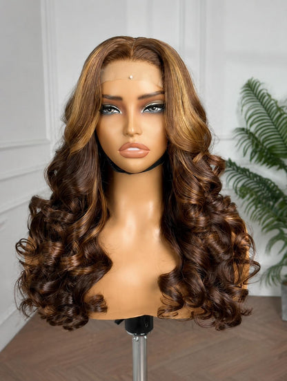 Luxe Bob Wig™ – 18″ 4×4